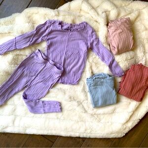 Size 2T set of 4 Vaenait baby pajamas